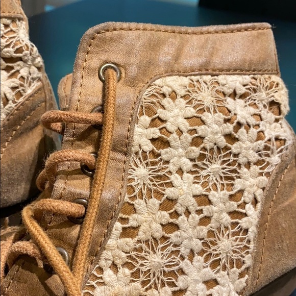 Tan Ankle Booties with Lace Detailing - Picture 2 of 2